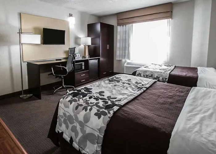 Sleep I-90 Inn Rockford