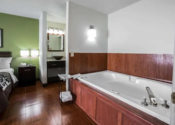 Sleep I-90 Inn 4*