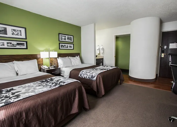 Sleep I-90 Inn 4*
