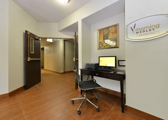 Sleep I-90 Inn 4*
